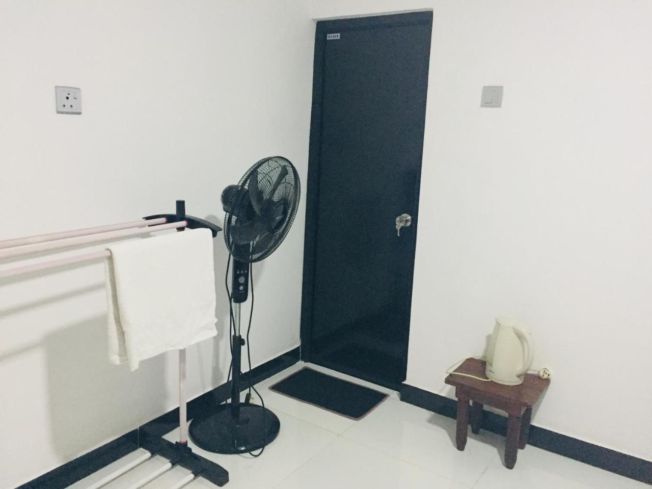 Malee Homestay بولاناروفاي المظهر الخارجي الصورة